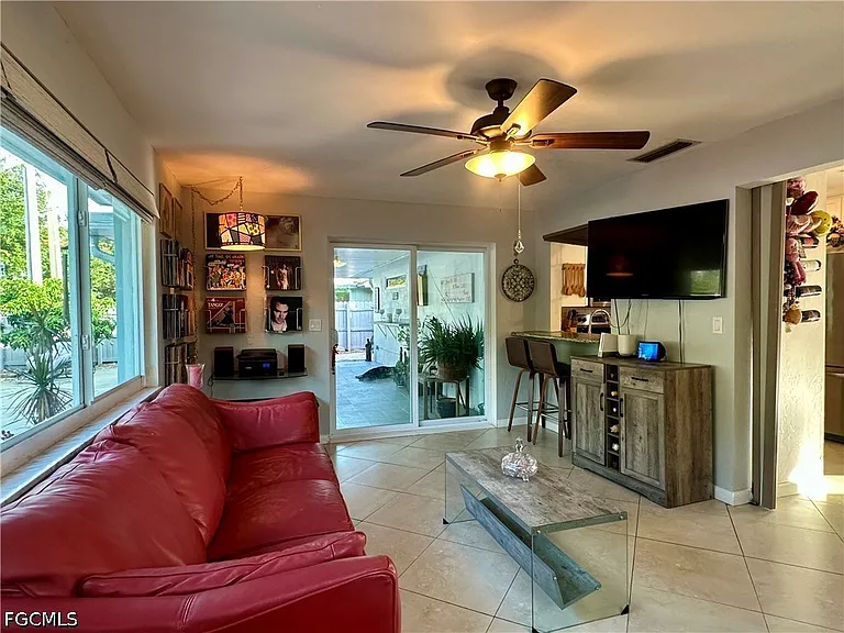 1495 Cranville Sq — Photo 8