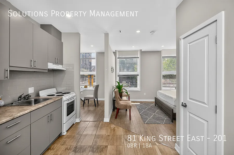 81 King St E — Photo 4
