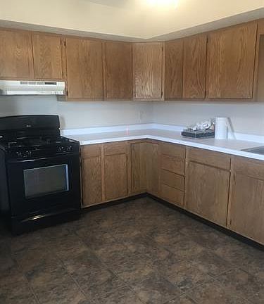 5th image of 401 Hill St #2