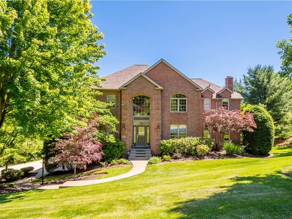 301 Bunker Hill Dr, McMurray, PA 15317