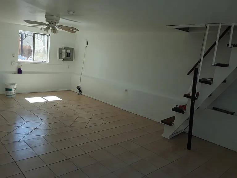 7137 Saranac St — Photo 10