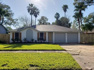 5011 Abercreek Ave, Friendswood, TX 77546