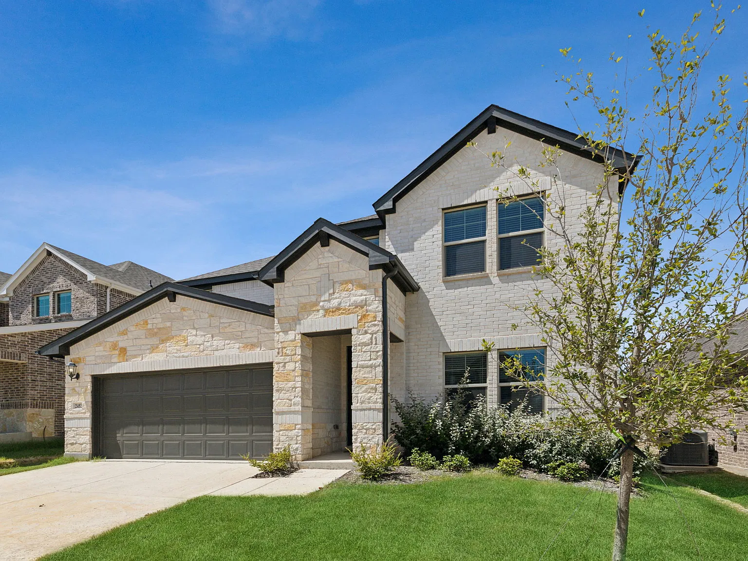 4 bed, 3.5 bath, 3101 sqft, $3,195 — Photo 2