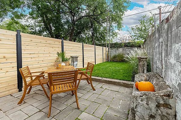 1st image of 204 Montrose Ave #1R