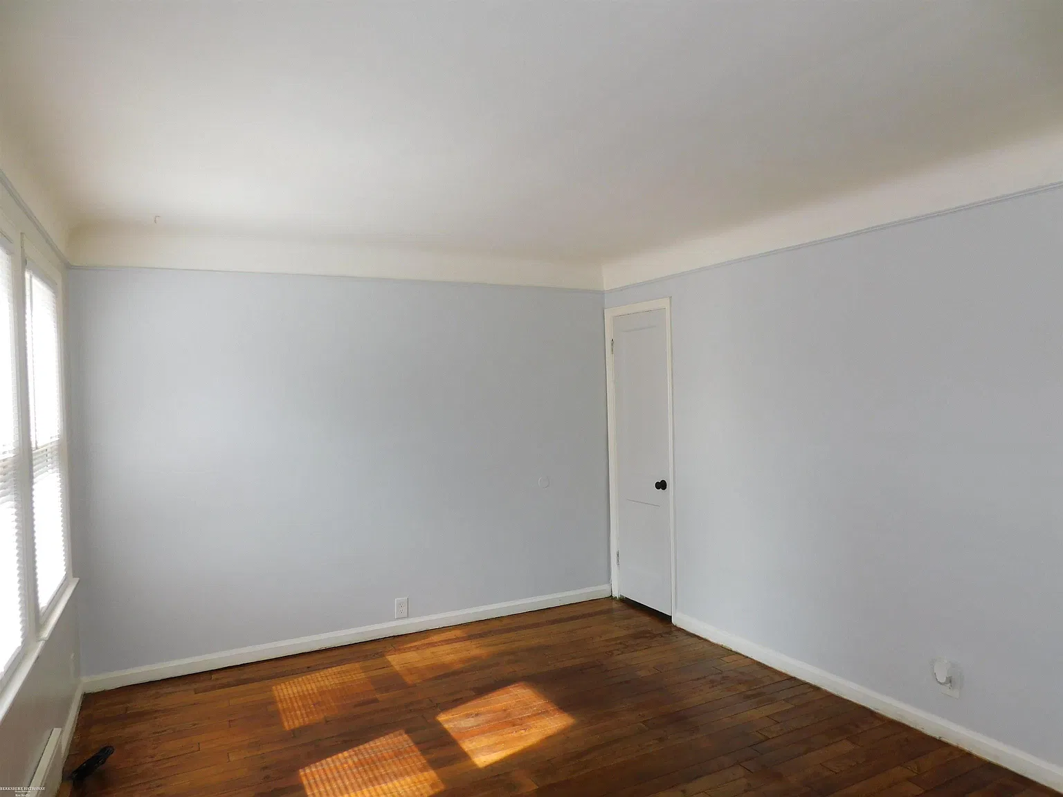 2 bed, 1.0 bath, 720 sqft, $1,250 — Photo 2