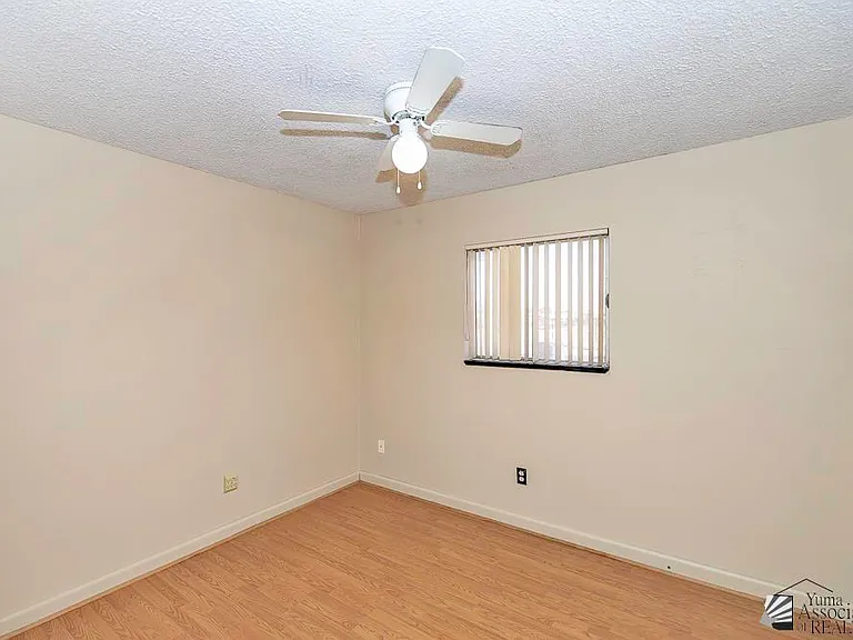 2662 S Madison Ave — Photo 9