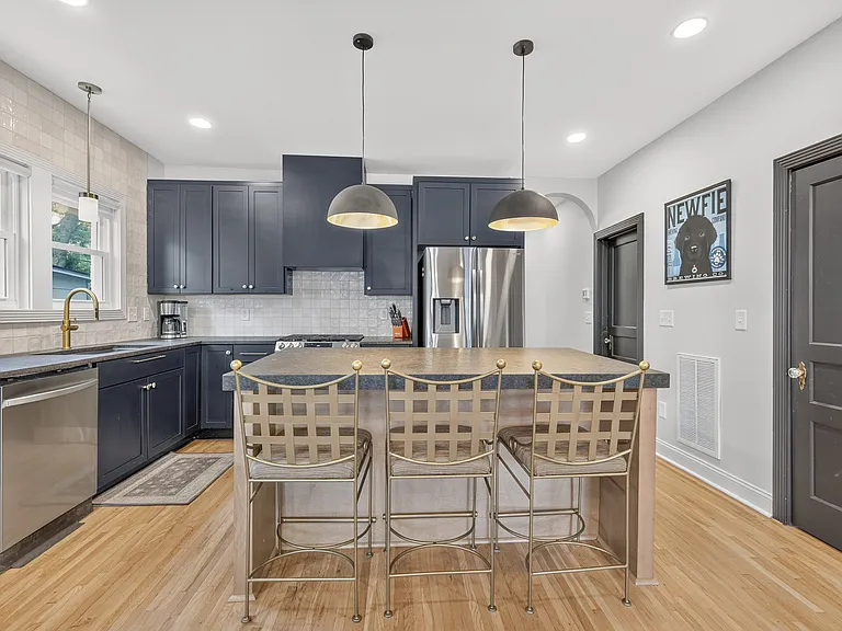 2127 Blair Blvd — Photo 11