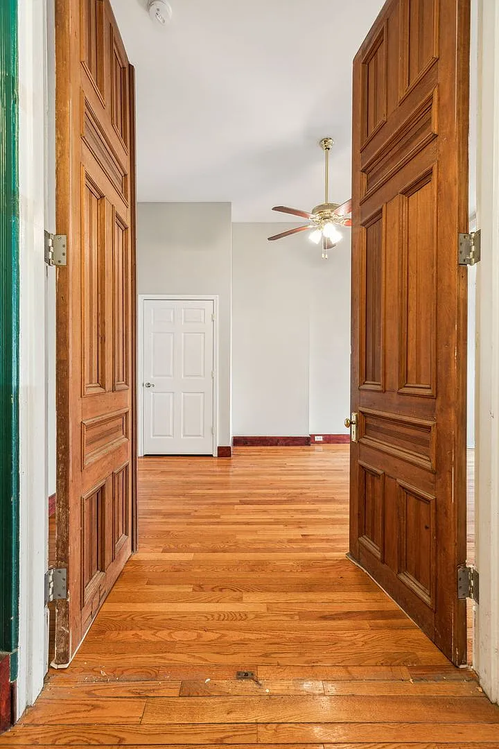 5 bed, $3,600 — Photo 2