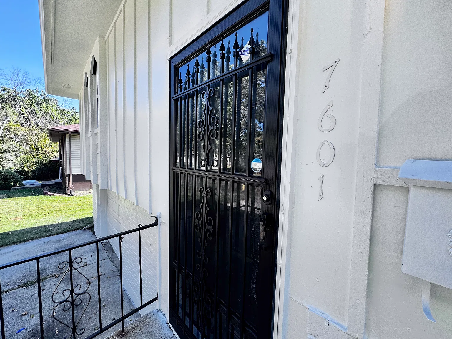 3 bed, 1200 sqft, $1,850 — Photo 3