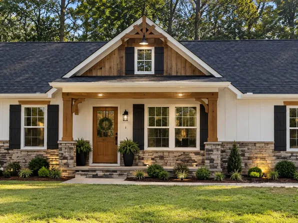 1600 Stukes Rd, Manning, SC 29102