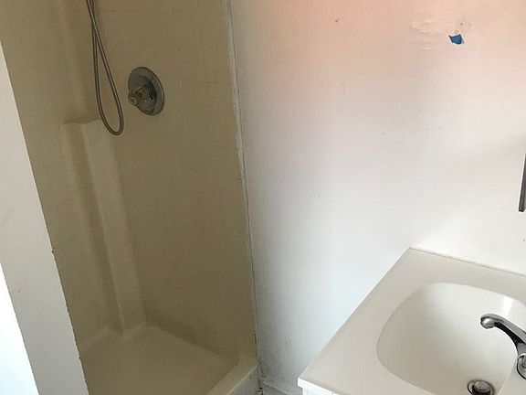 4th image of 411 Ouachita Ave APT 10