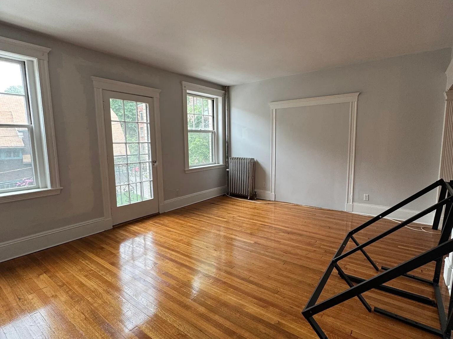 4 bed, 1950 sqft, $4,300 — Photo 2