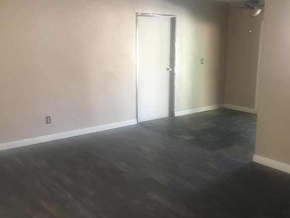 3rd image of 17380 Holly Dr