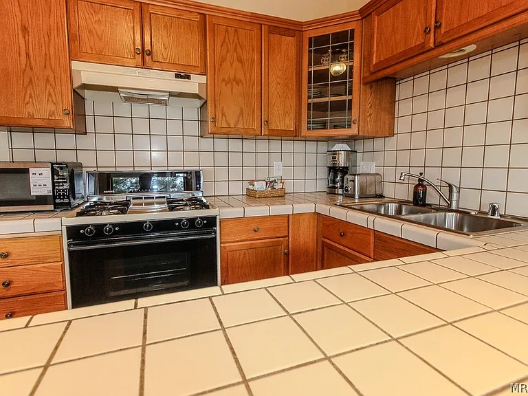 684 Butte Ave — Photo 17
