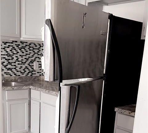 2nd image of 2441 N Robertson St #2441