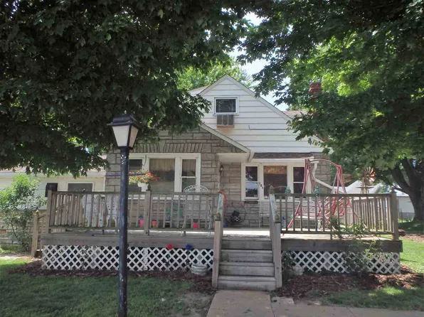 101 Winter St, Lost Nation, IA 52254