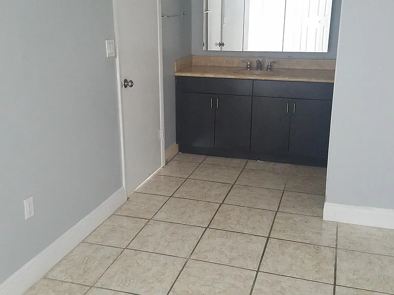 19751 SW 114th Ave — Photo 6