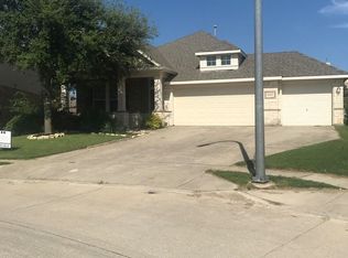 6121 Paddlefish Dr, Fort Worth, TX 76179