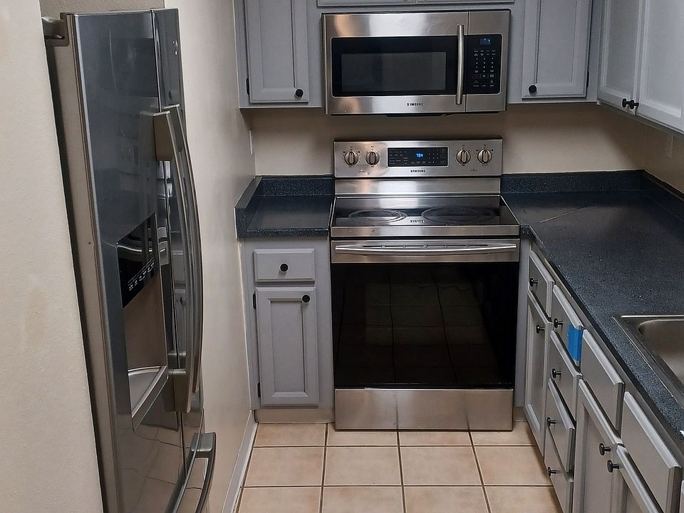 1st image of 8720 SW Tualatin Rd APT 117