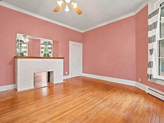 3rd image of 1004 Delaware Ave #1