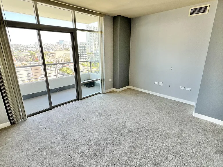 425 W Beech St #1157 — Photo 11