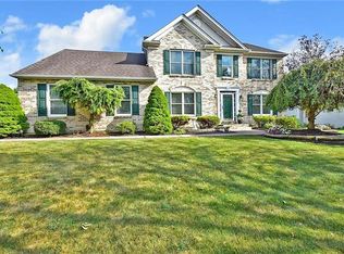 7209 Myrtle Dr, Macungie, PA 18062