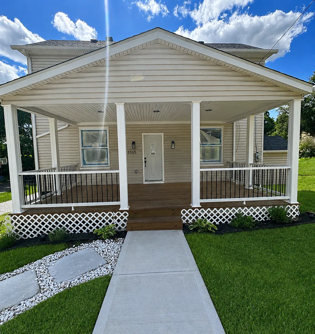 4 bed, 2.5 bath, 2090 sqft, $3,500 — Photo 1