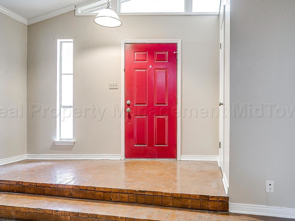 1st image of 13305 Southview Ln