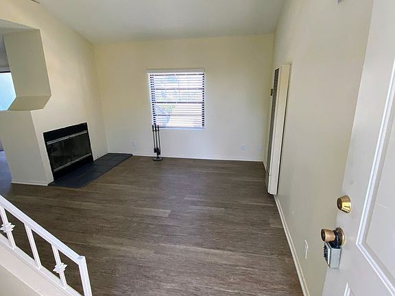 3rd image of 292 N Lowena Dr #303