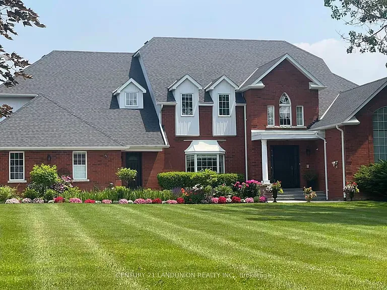 5 Dafoe Ct — Photo 1