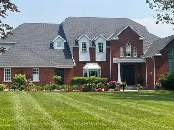 5 Dafoe Ct, Aurora, ON L4G 7C8