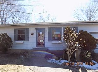 111 17th St, Wading River, NY 11792