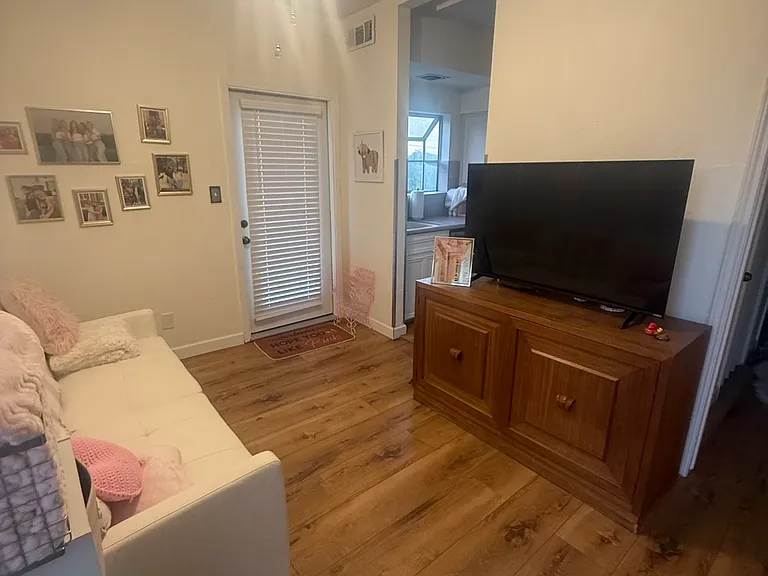 3115 Tom Green St #401 — Photo 11