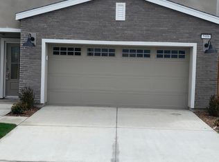 5906 E Rayburn Ave, Fresno, CA 93727