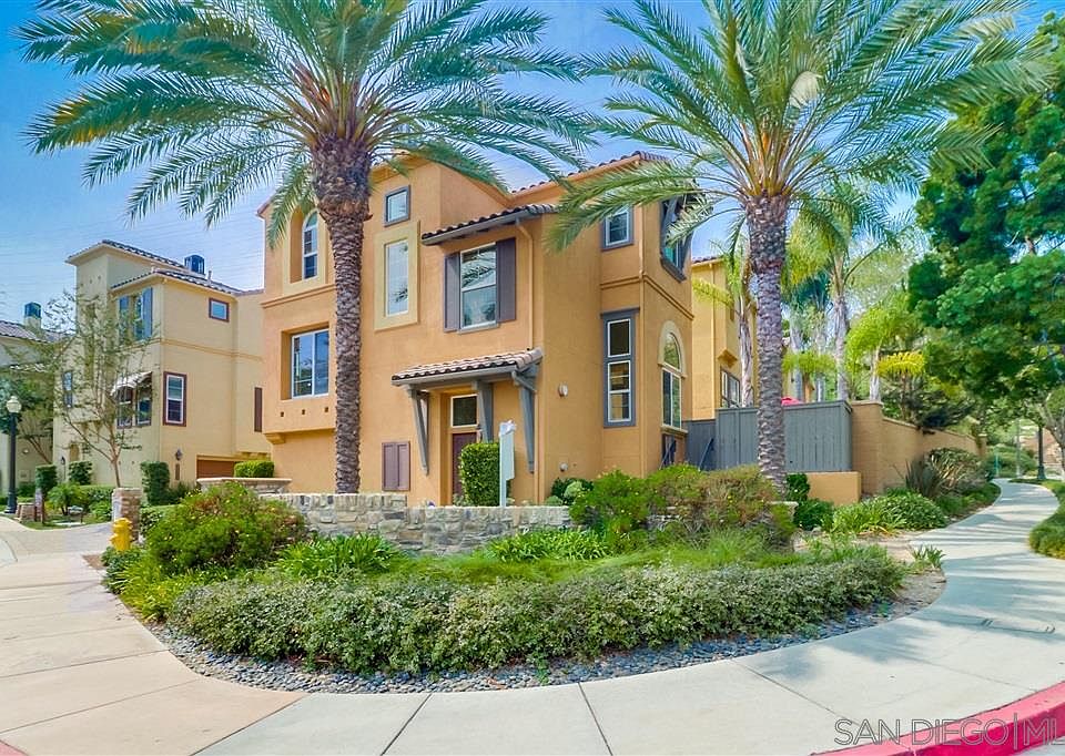 2nd image of 2948 Villas Way