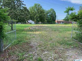2907 Ashley St, Gadsden, AL 35904