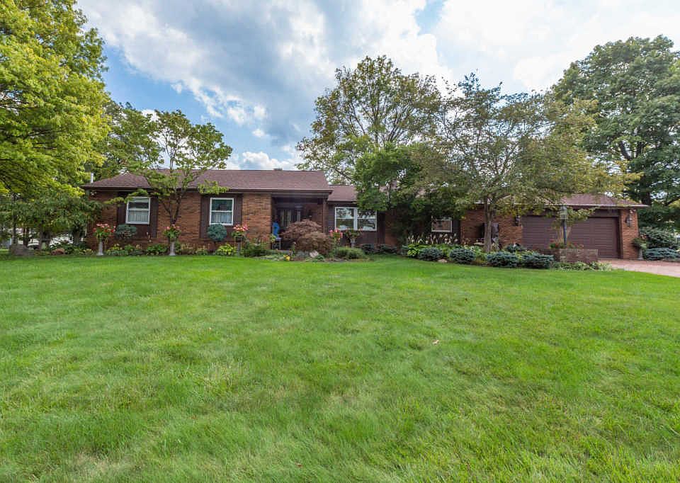 1st image of 4160 Briarbrook Dr