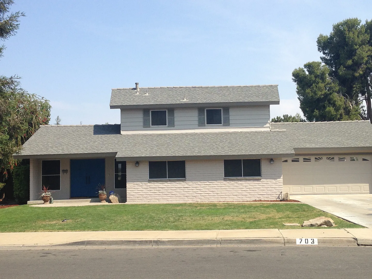 703 W Pine St photo 1