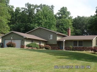 8488 Black Oak Dr NE, Warren, OH