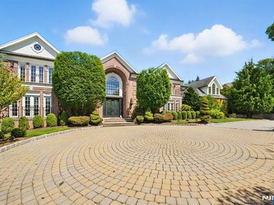 49 Buckingham Rd, Tenafly, NJ, 07670