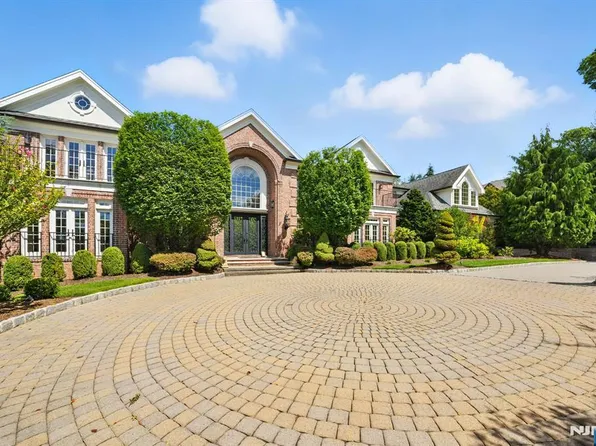 49 Buckingham Rd, Tenafly, NJ 07670