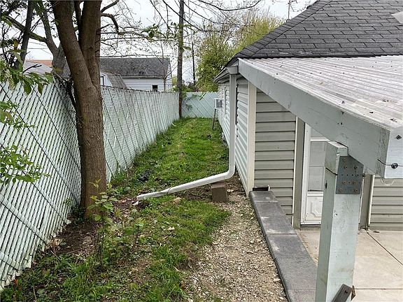 5th image of 3642 Pittsburgh Ave