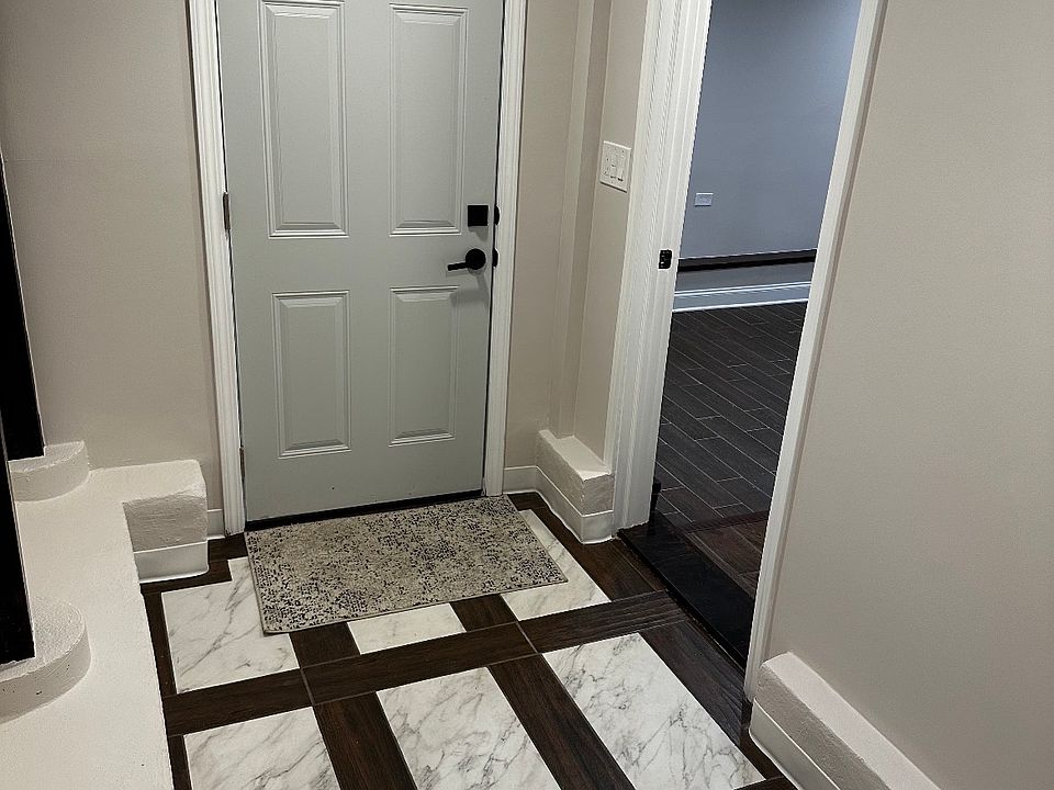 Front foyer, door.