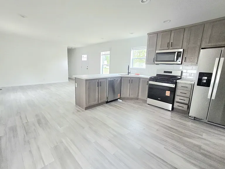 Hickory Hills Village — Photo 29