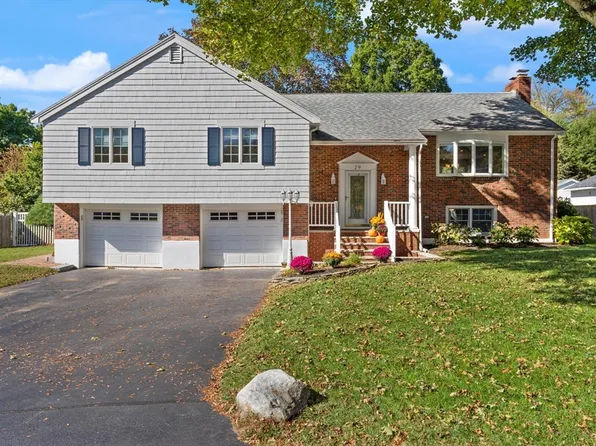 29 Lawndale Rd, Stoneham, MA 02180