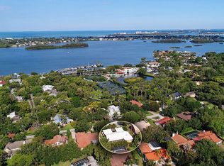 4557 Camino Real, Sarasota, FL 34231