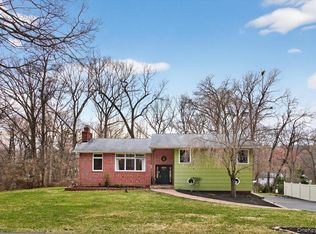 313 Chestnut Ave, New Windsor, NY 12553