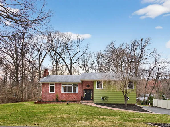 313 Chestnut Avenue, New Windsor, NY 12553