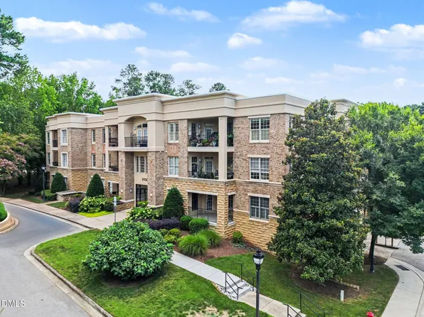 3920 Essex Garden Ln APT 105, Raleigh, NC 27612