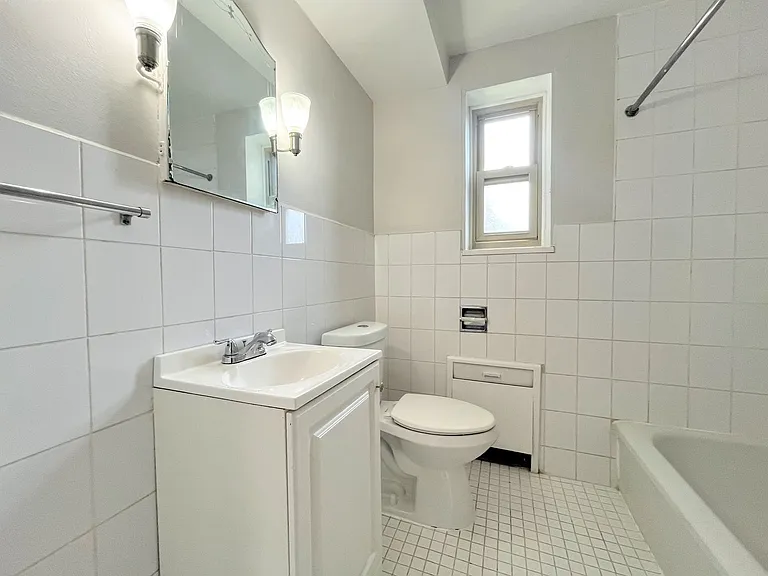 2022 Delaware Ave — Photo 7